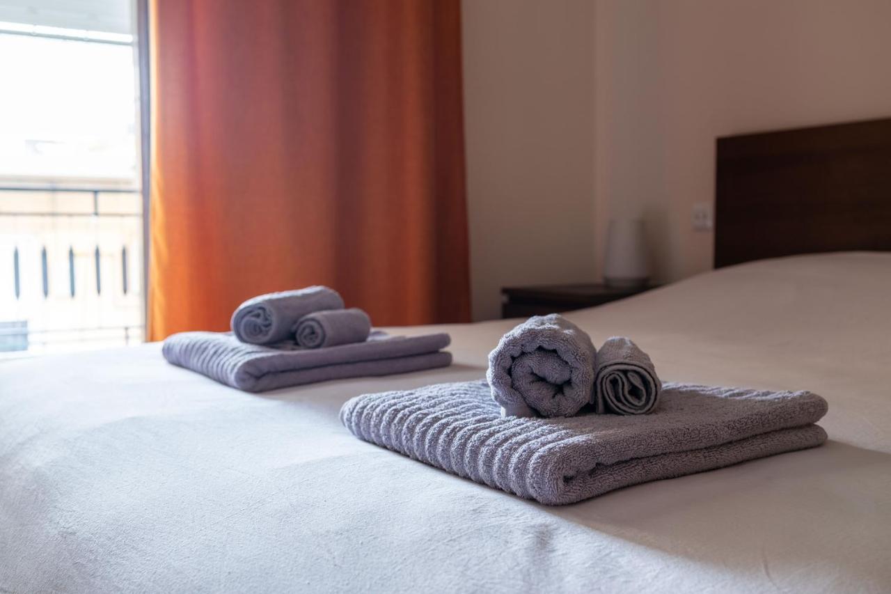 Your Cozy Six Street Apartment لاريسا المظهر الخارجي الصورة