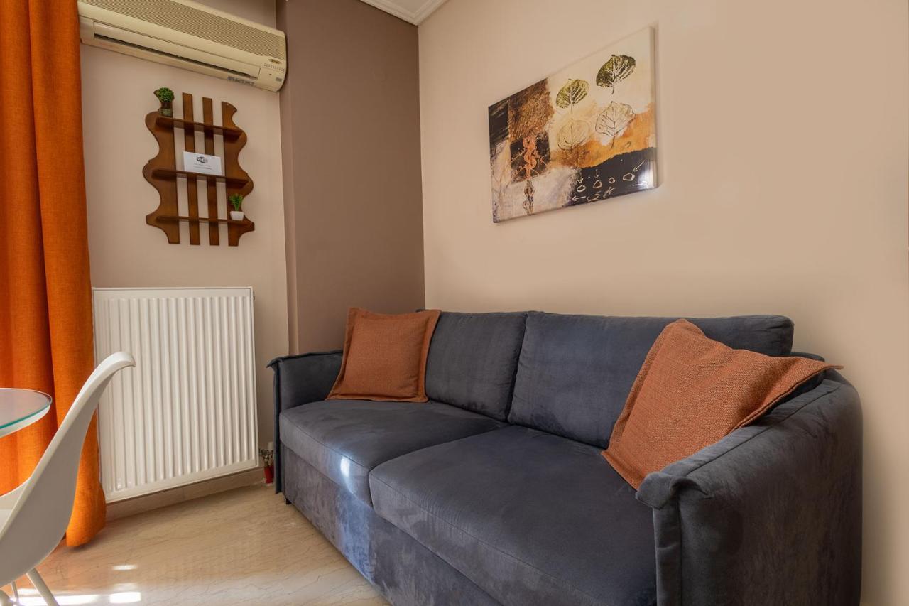 Your Cozy Six Street Apartment لاريسا المظهر الخارجي الصورة