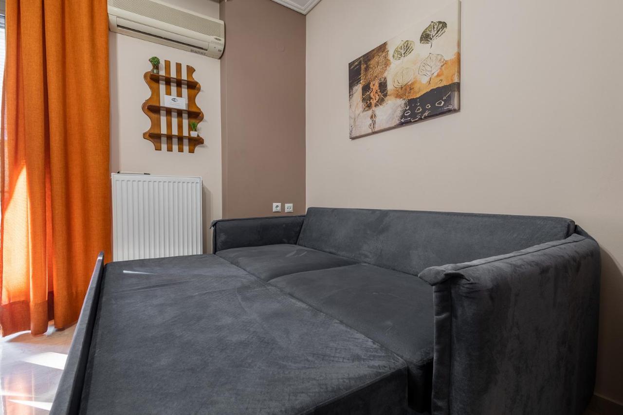 Your Cozy Six Street Apartment لاريسا المظهر الخارجي الصورة